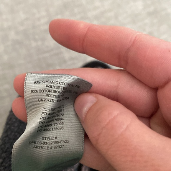 Aritizia TNA Extra Fleece Perfect Fit Sweatshirt - Picture 6 of 6